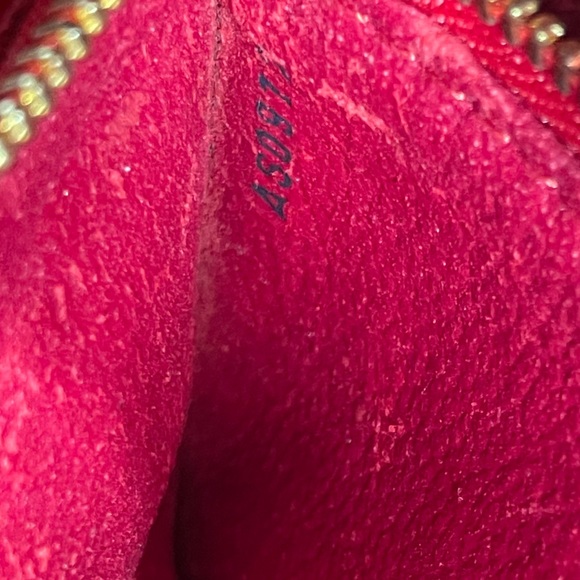 (MT68) Authentic Louis Vuitton 45 Epi Solferino w/Soufflot Pochette - Picture 13 of 16